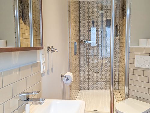 Doppelzimmer mit Dusche und WC - 4